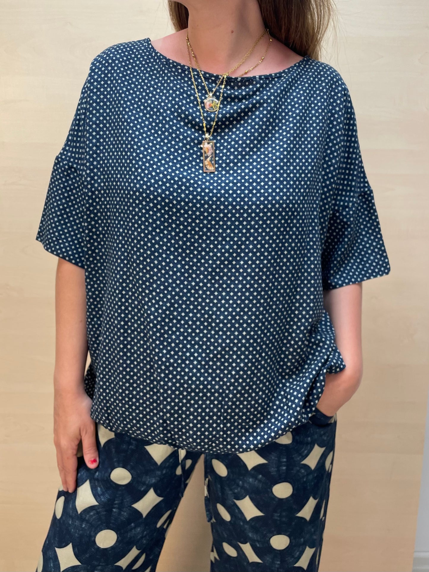 Blusa manica 3/4 in stampa blu - in viscosa e lino