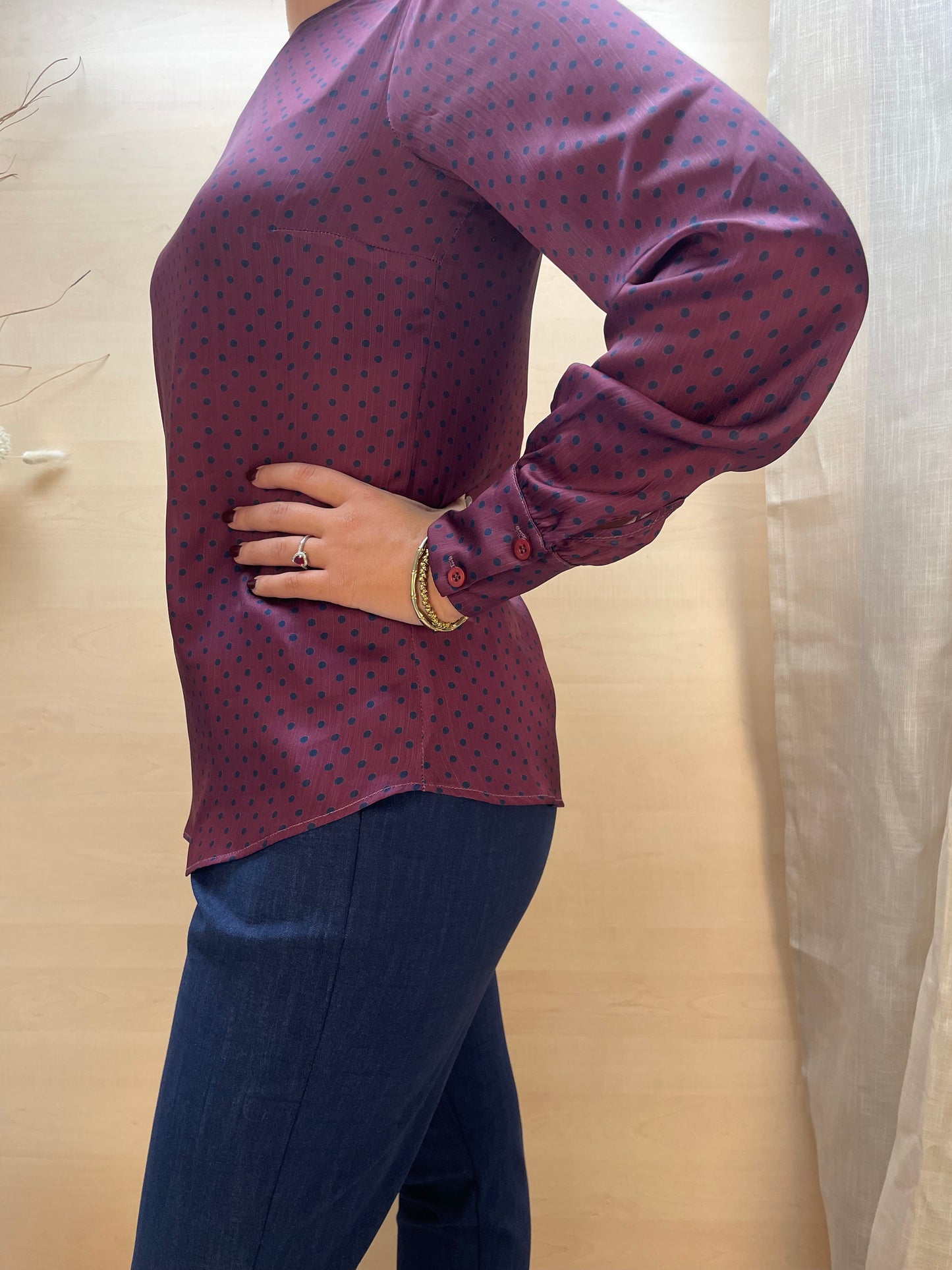 Blusa Burgundy a pois blu