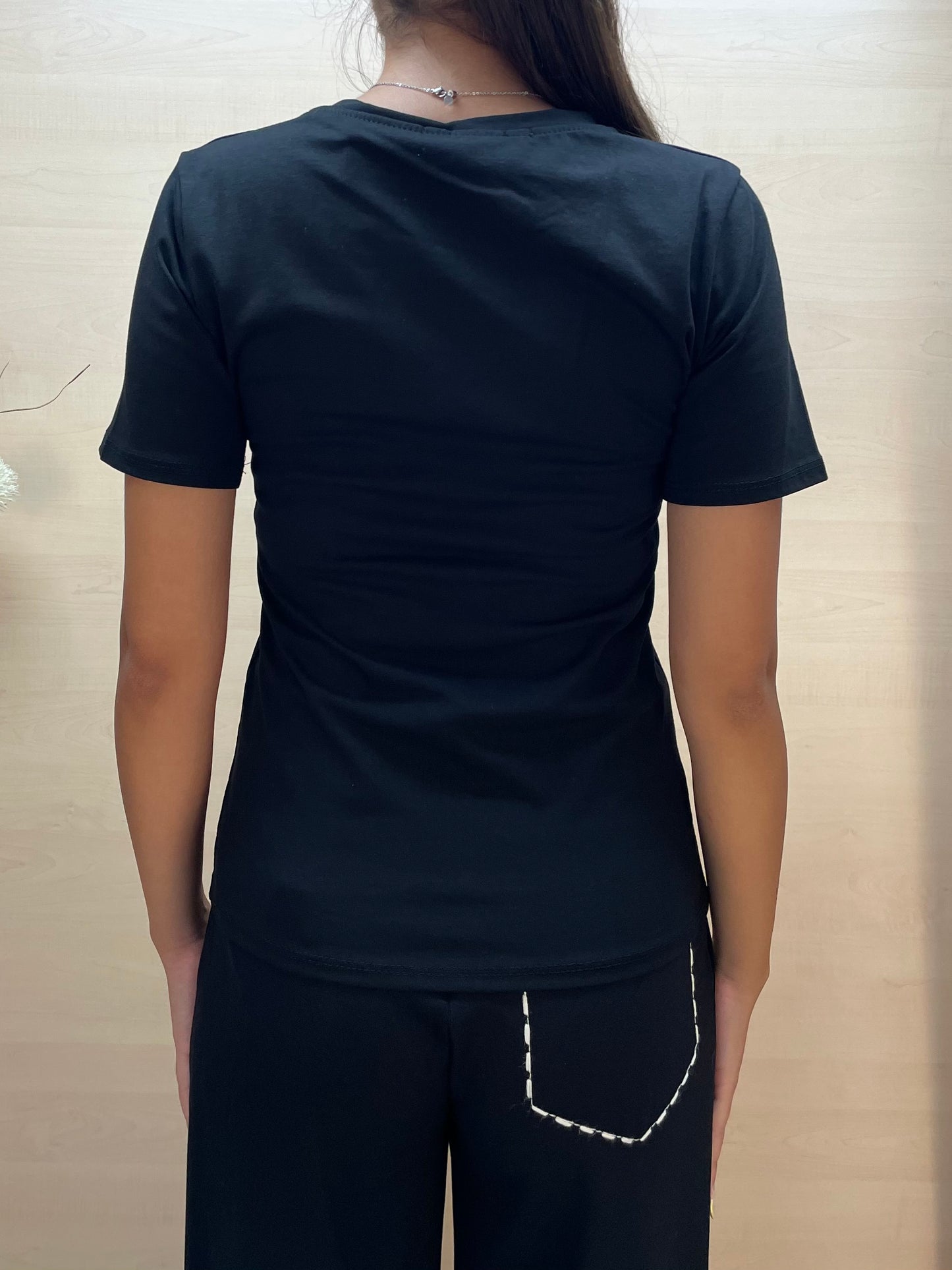 T-shirt con puntacci - in cotone