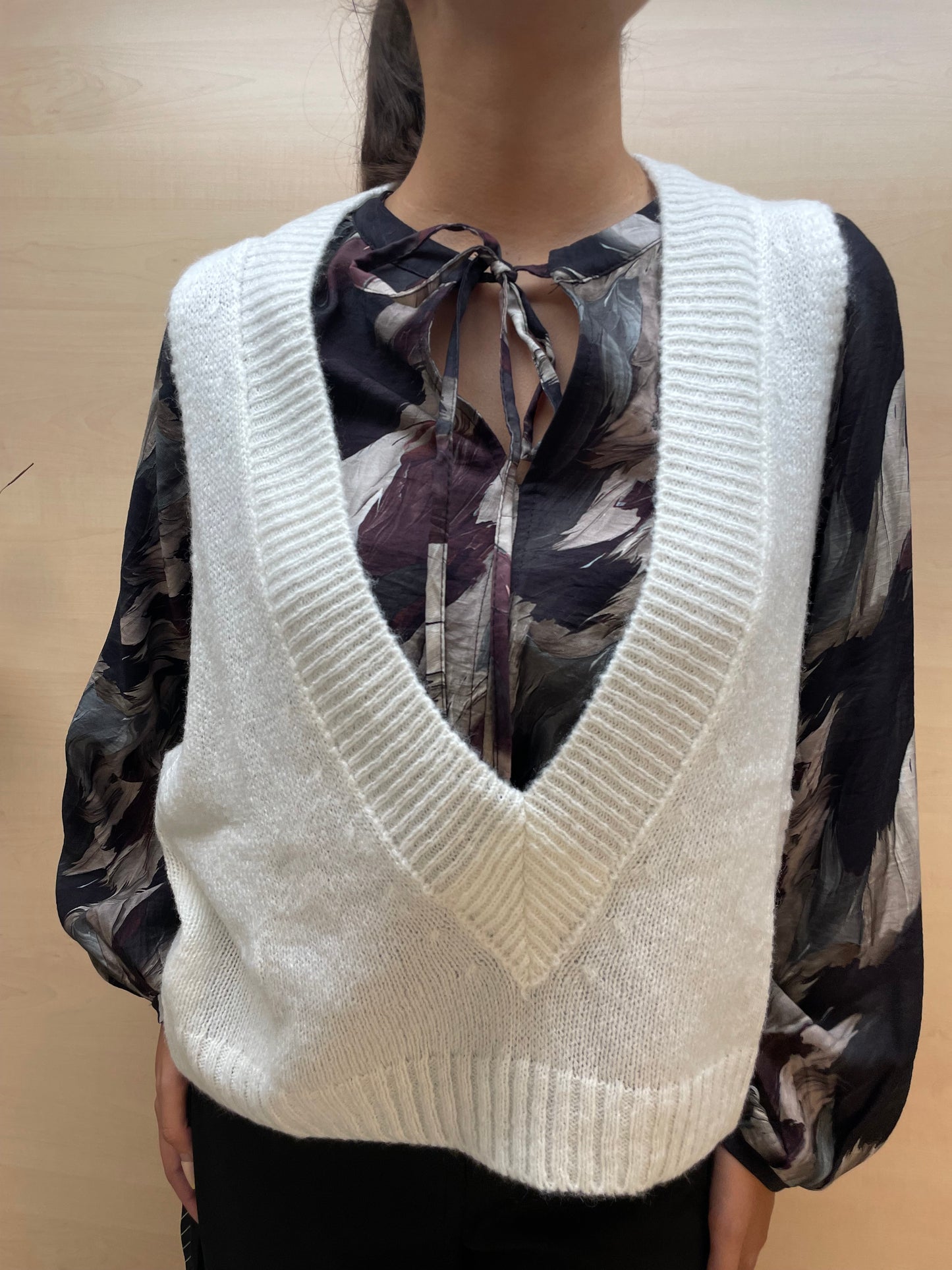 Gilet panna over con scollo a V - in lana
