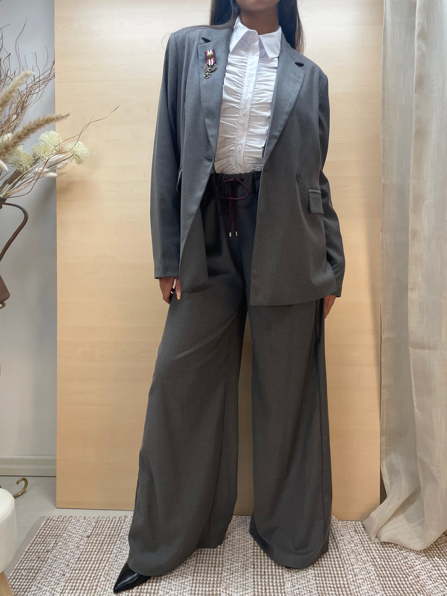 Pantalone palazzo grigio cenere vita alta regolabile