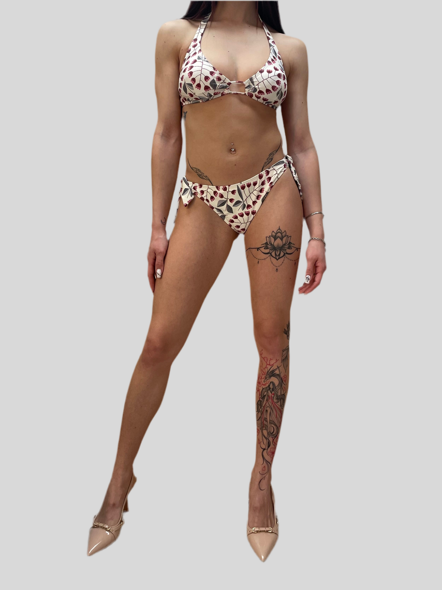 Costume 2 pezzi fiori di Samoa - base panna