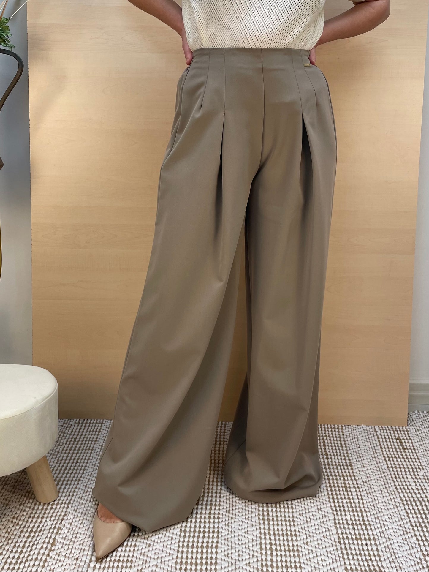 Pantalone palazzo color fango