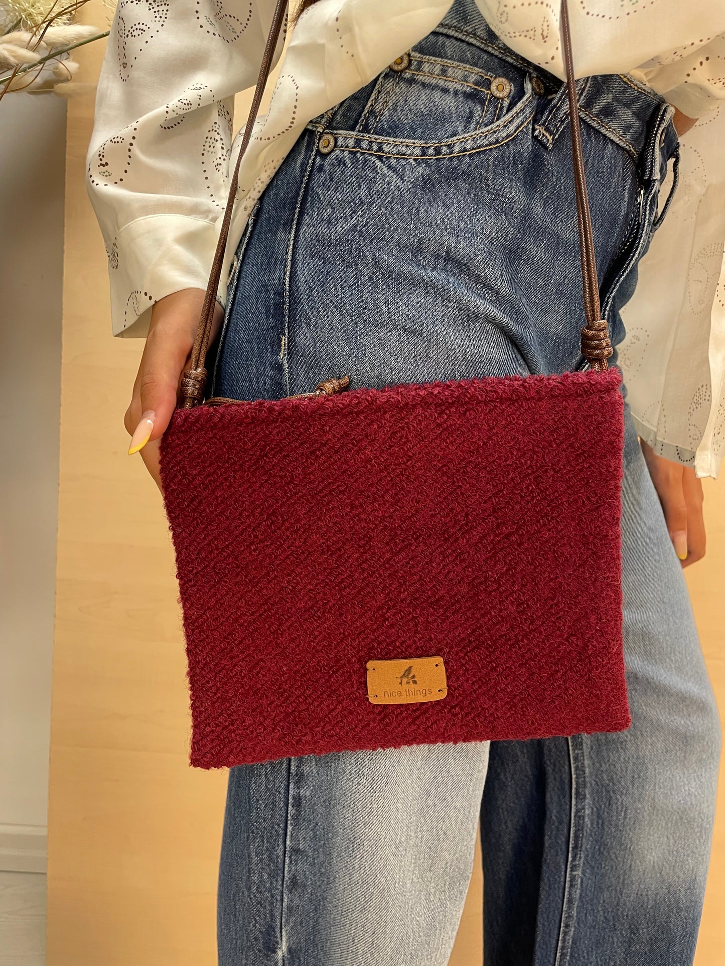 Borsa intrecciata con manico dal design raffinato - Burgundy