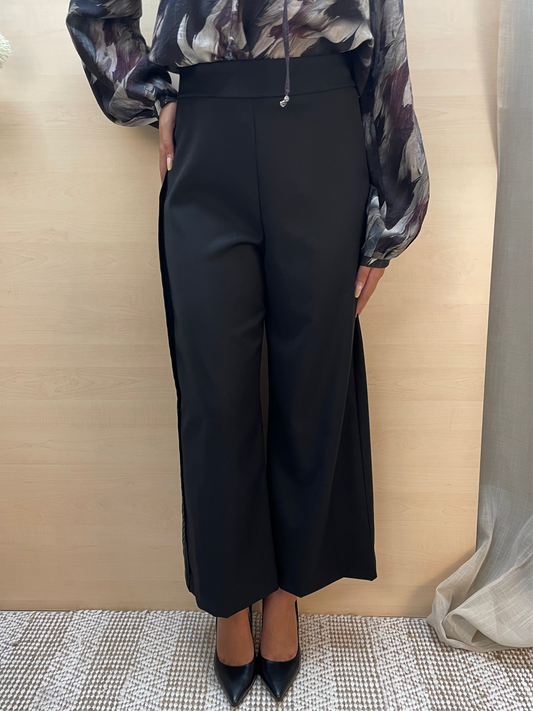 Pantalone nero a colonna - con banda laterale
