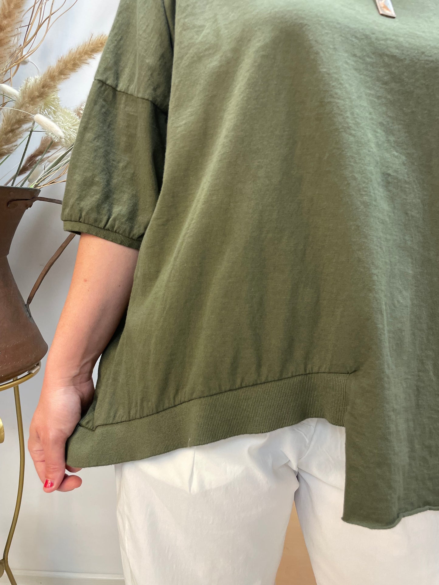 T-shirt over salvia - in cotone