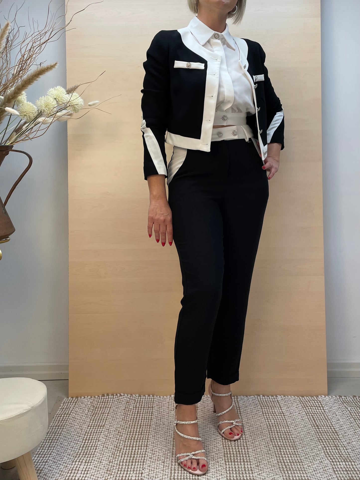 Camicia bianca - con bottoni gioiello