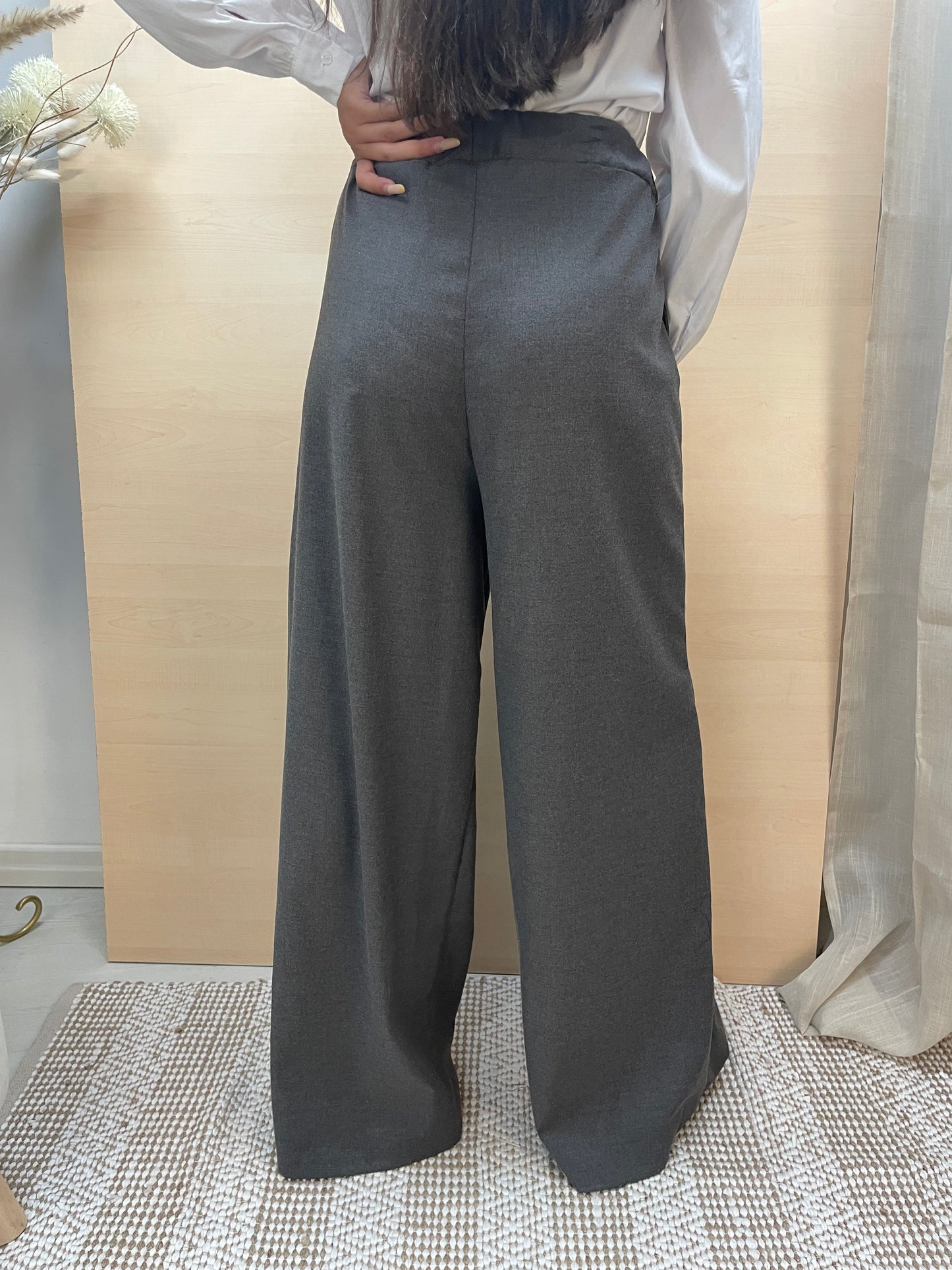 Pantalone palazzo grigio cenere vita alta regolabile