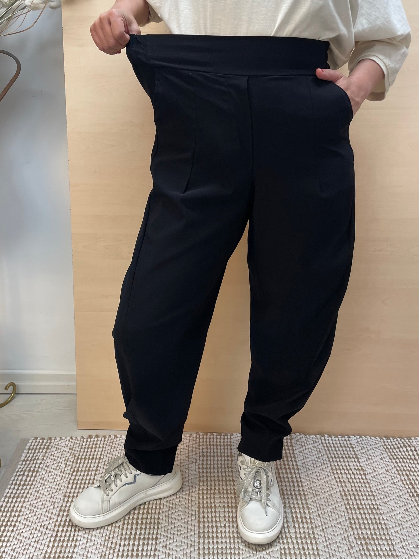 Pantalone balloon nero - In bengalina