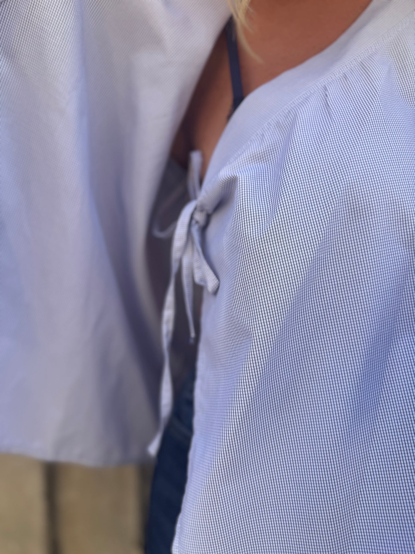 Camicia con abbottonatura asimmetrica - in cotone