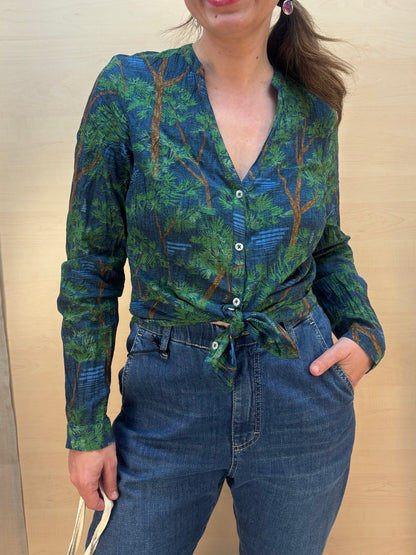 Camicia no stiro fantasia pini mediterranei - cotone bio