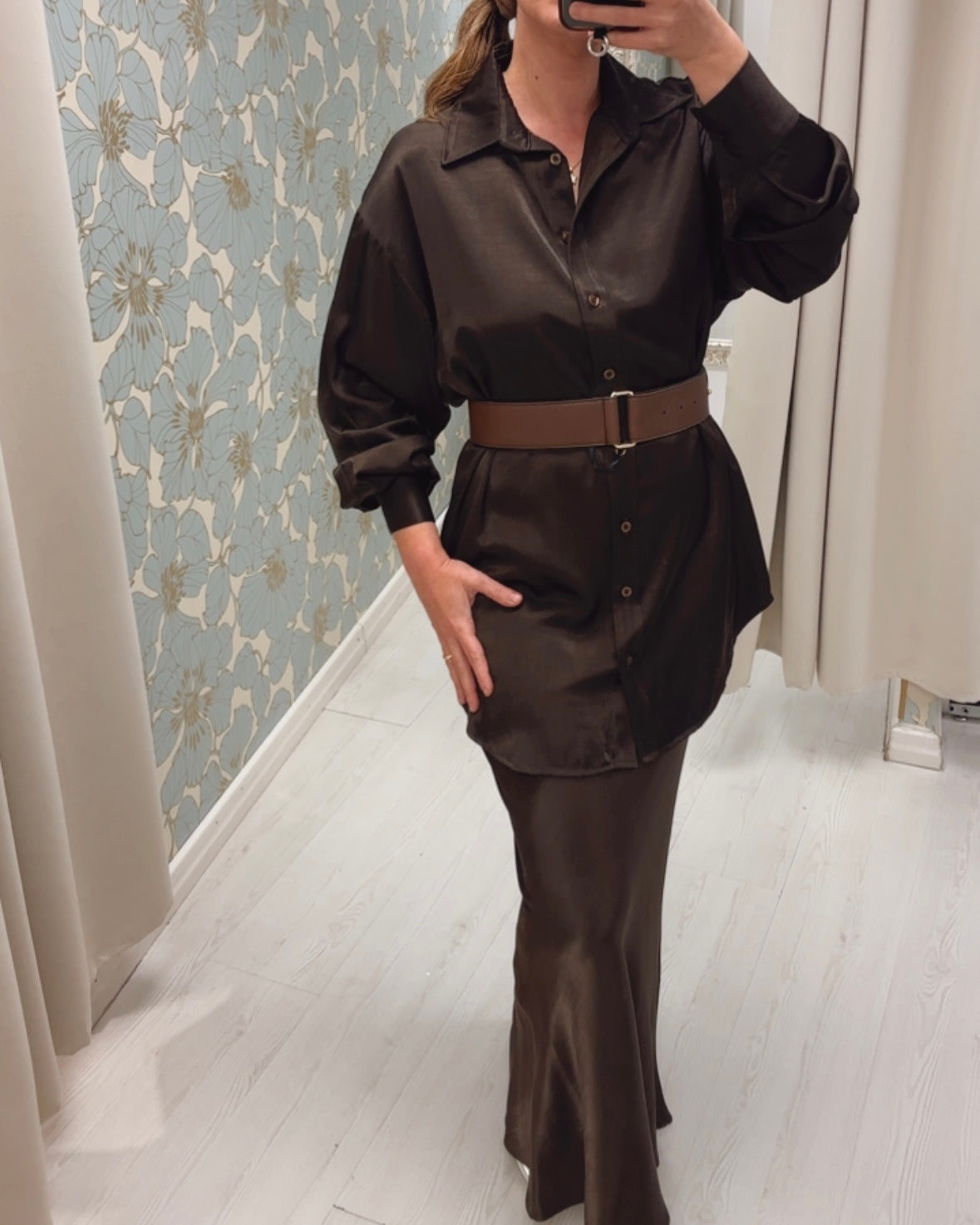 Camicia lunga in tessuto cangiante – Moka