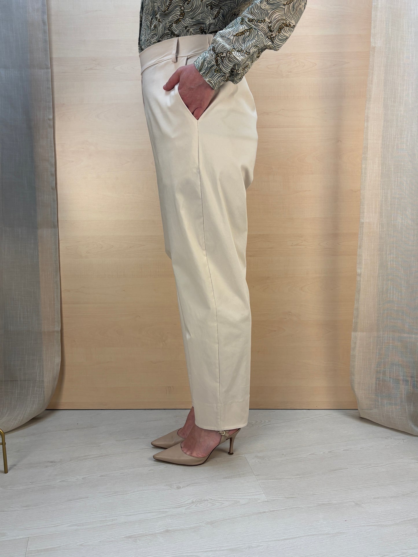 Pantalone carota in bengalina avorio - Karma- Made in Italy