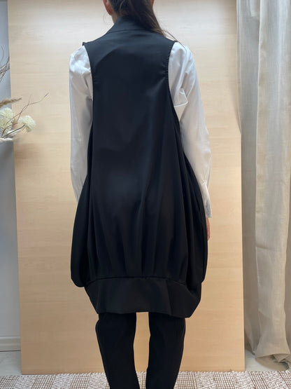 Gilet nero in fresco lana