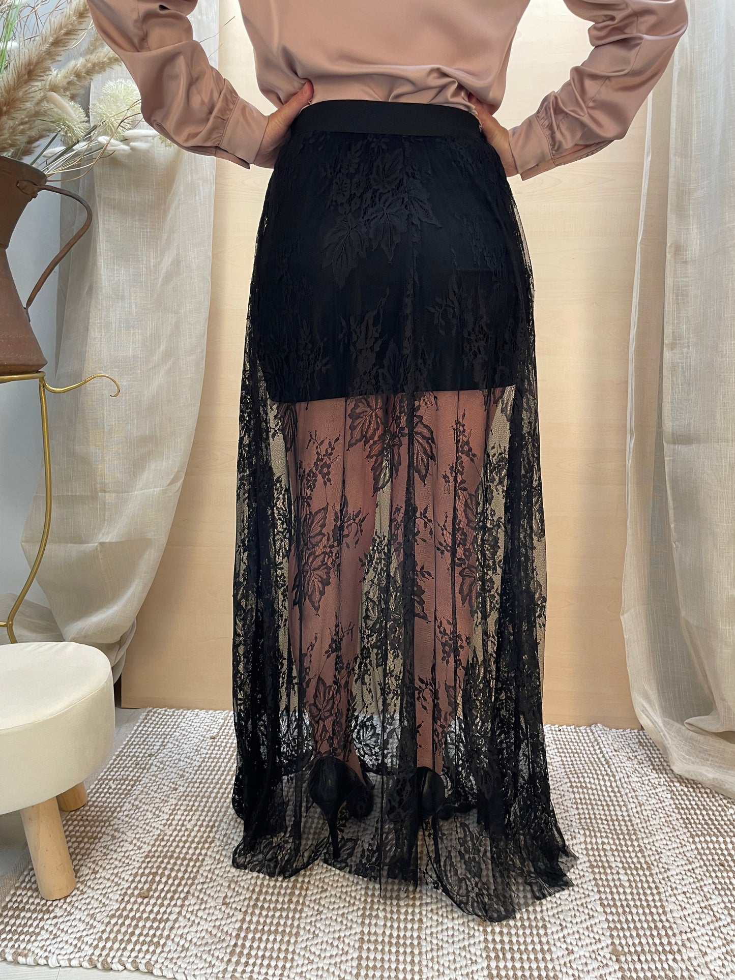 Gonna lunga nera - in tulle di pizzo