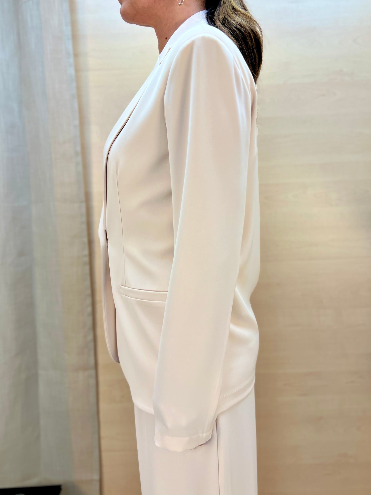 Giacca fluida un bottone col. Gesso – Made in Italy