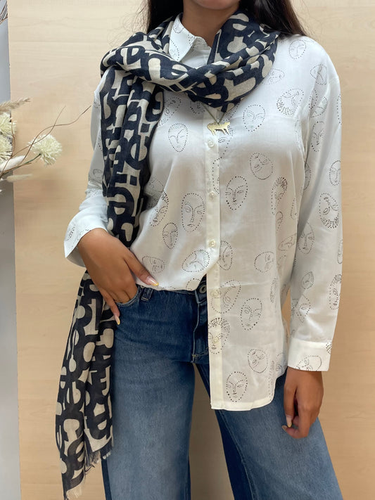 Foulard con motivo tipografico - in lana