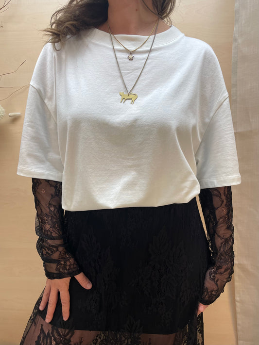 T-shirt con maniche in pizzo - bianca