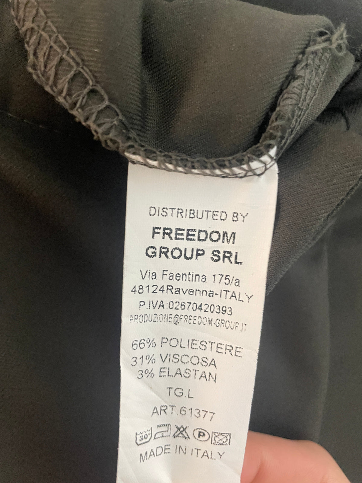 Pantalone con pieghe in mano lana