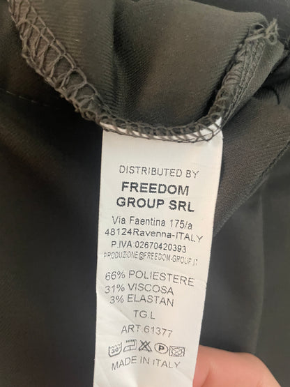 Pantalone con pieghe in mano lana