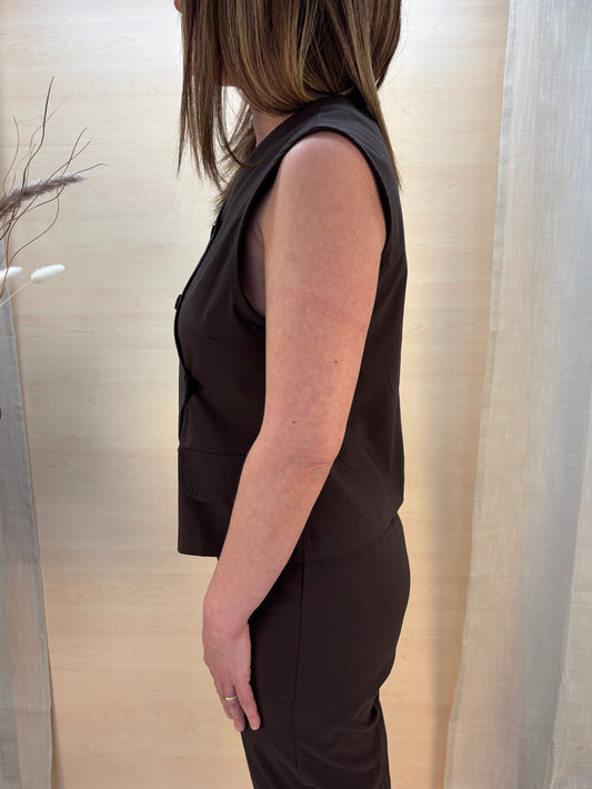 Gilet in bengalina cioccolato– Karma | Made in Italy