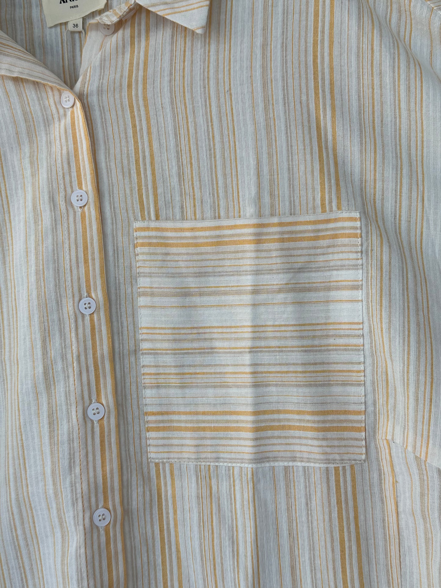 Camicia bianca con righe gialle